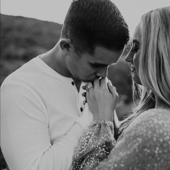 🤍MEET YOUR STYLIST🤍 - Picture 9 of 9